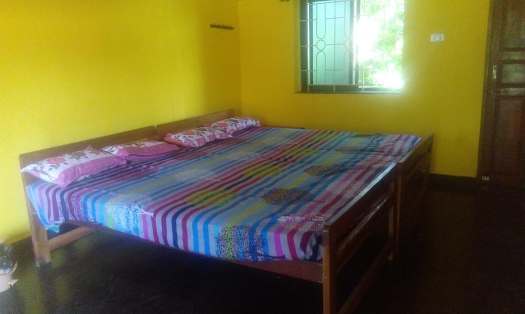 Radhabai Guest House Arambol Extérieur photo